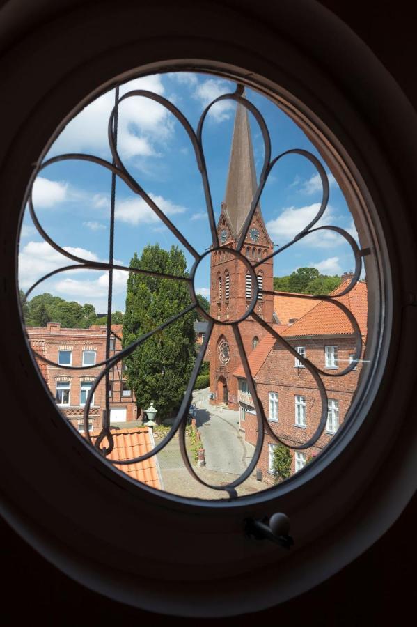 Gaestehaus Von Herzen Hotell Lauenburg Exteriör bild