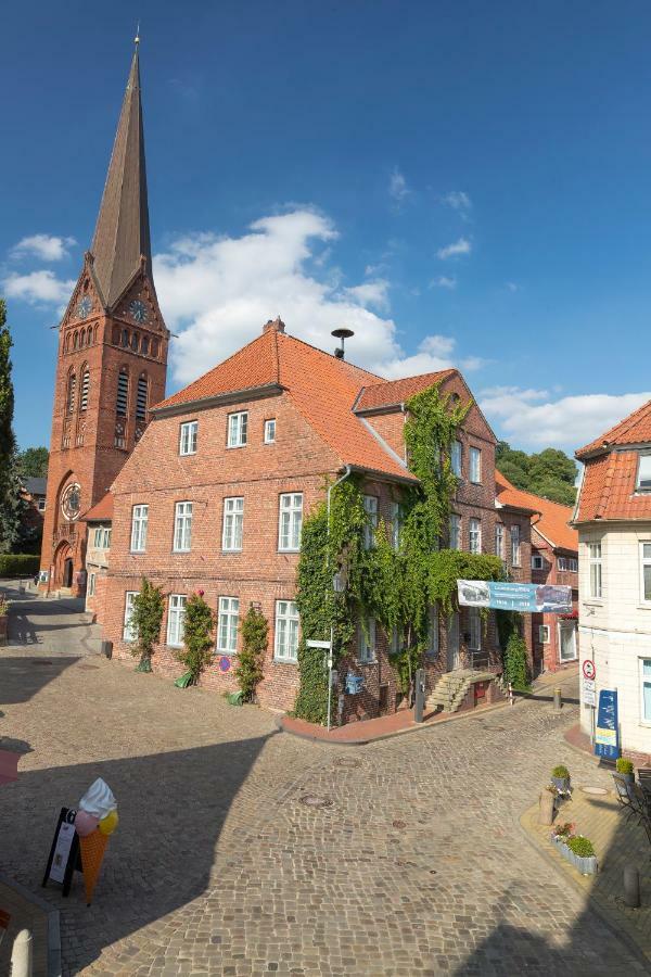 Gaestehaus Von Herzen Hotell Lauenburg Exteriör bild